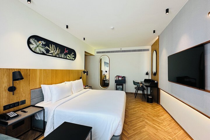 Room 13 of 61