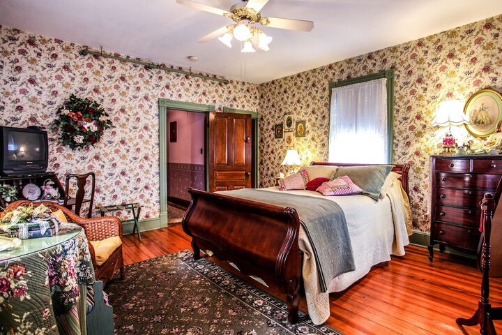 Room 5 of 40
