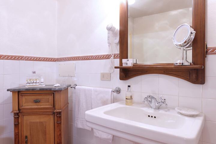 Bathroom Vanities