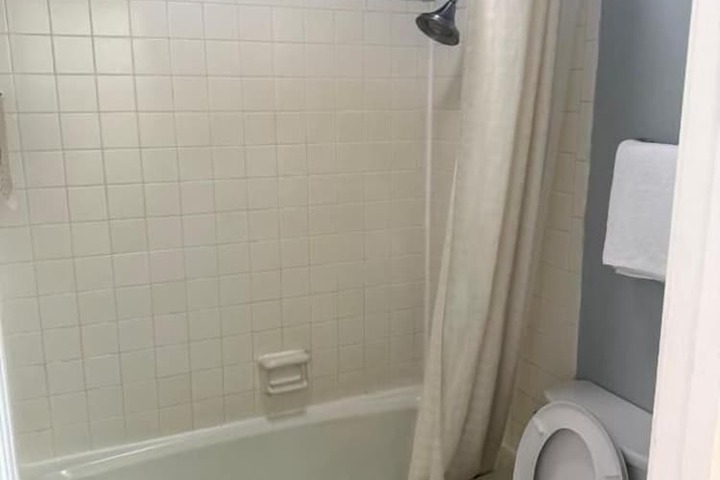 Room 15 of 25
