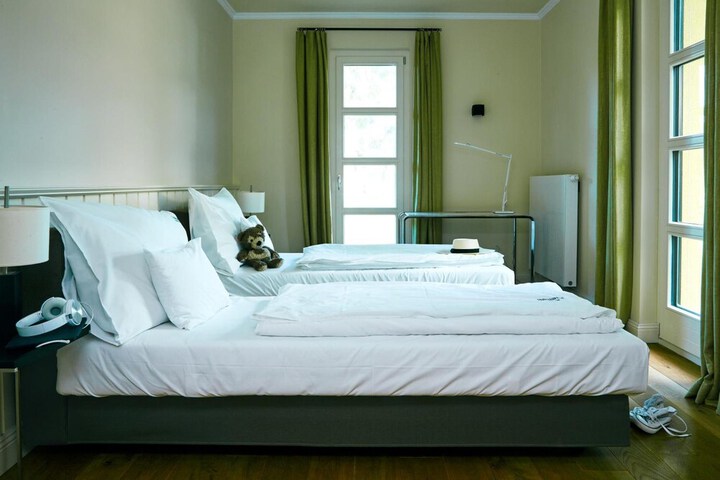 Room 8 of 54