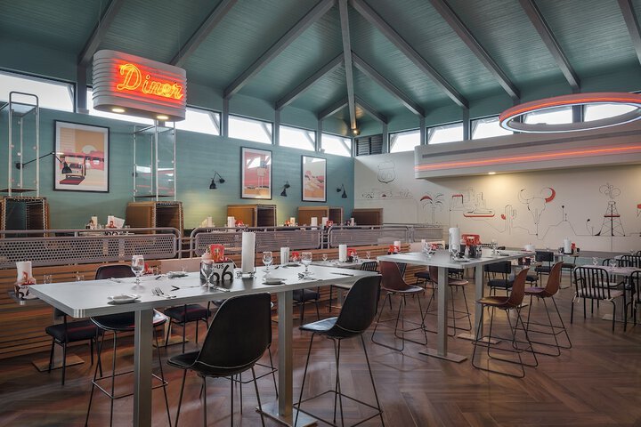 Dining 105 of 147