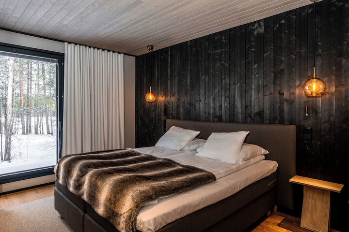 Room 11 of 52