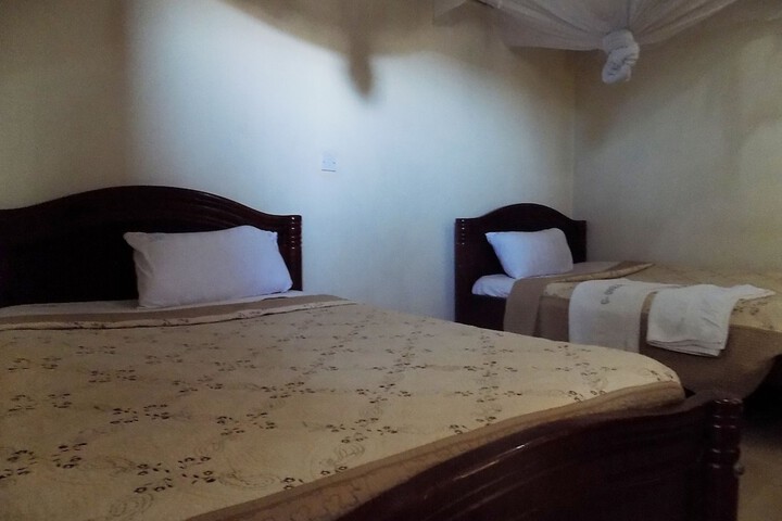 Room 2 of 22