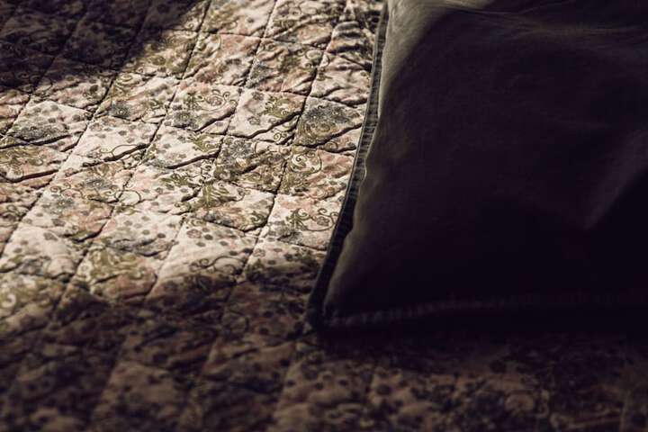 Room 6 of 80