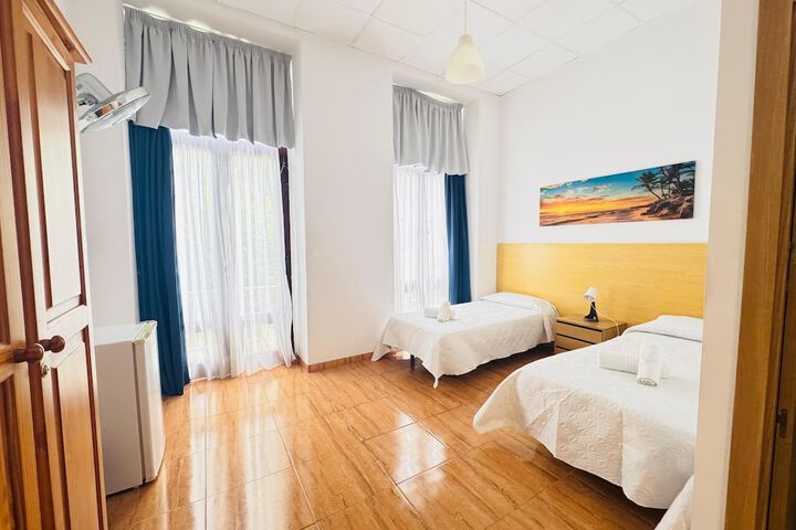 Room 6 of 26
