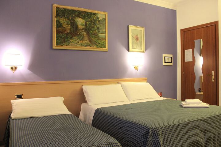 Room 16 of 33