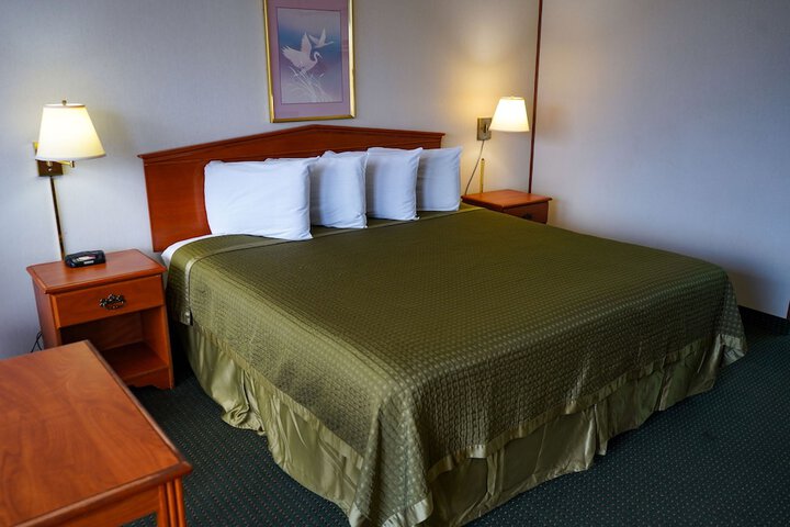 Room 27 of 54