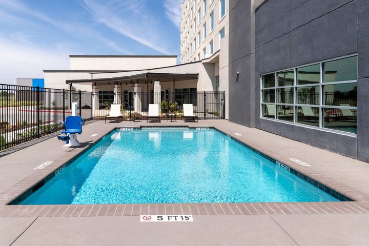 Photo of DoubleTree by Hilton Midland West Loop I-250 Pool