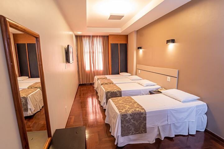 Room 13 of 47