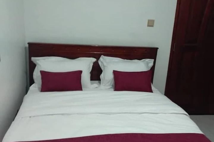 Room 6 of 69