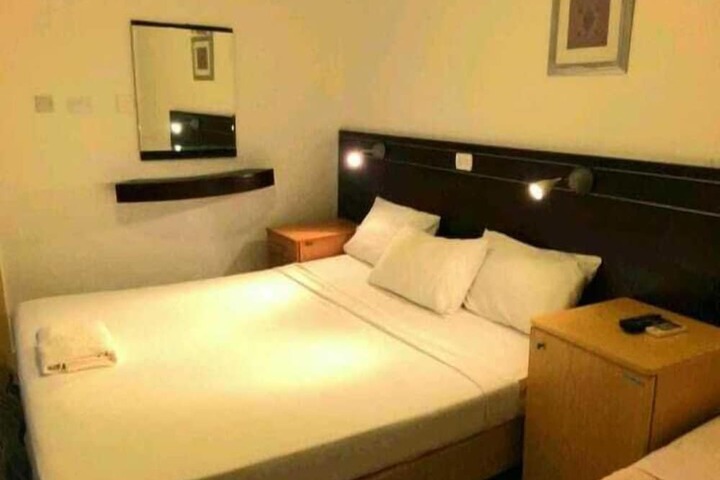 Room 19 of 26