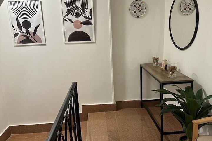 Room 13 of 25