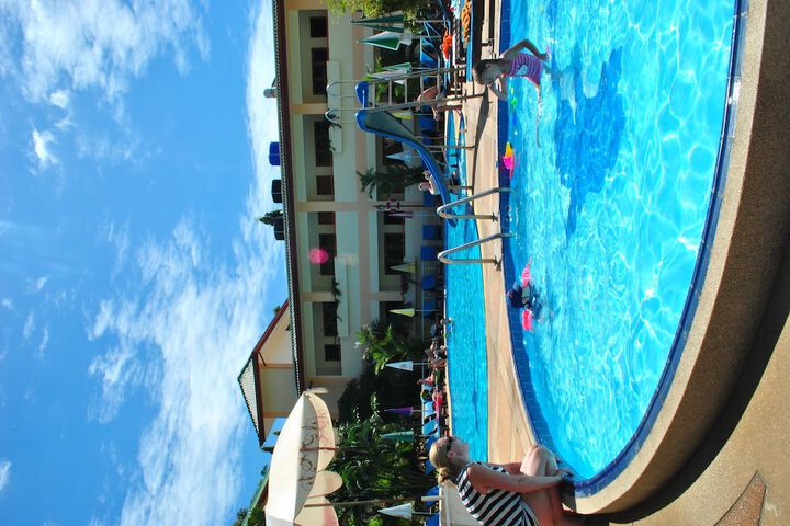 Hotel with Pool