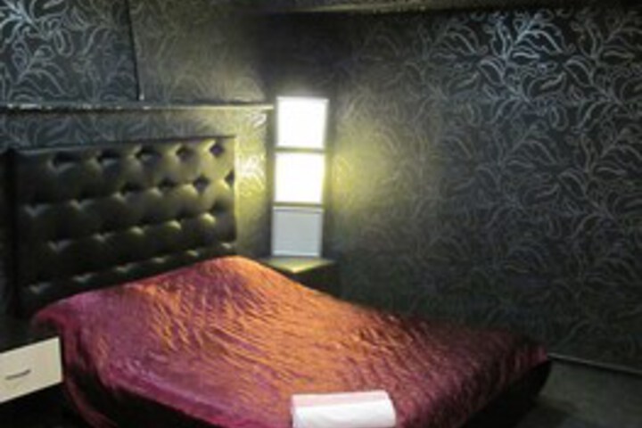 Room 17 of 23