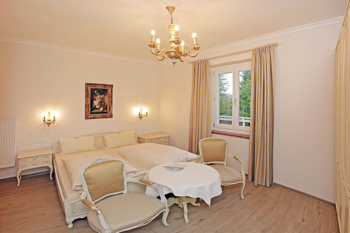 Room 22 of 52
