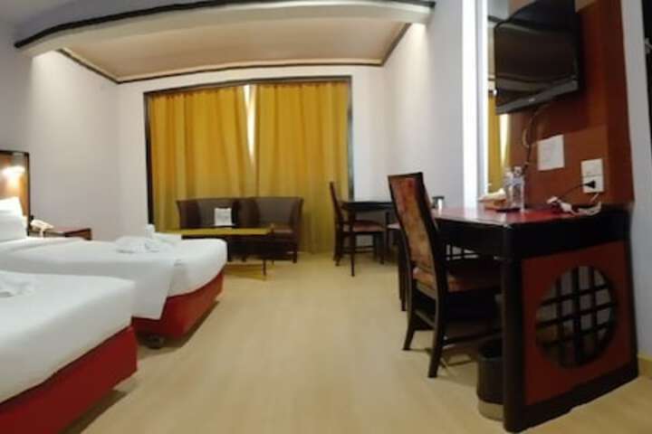Room 7 of 43