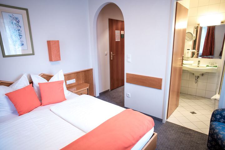 Room 21 of 52