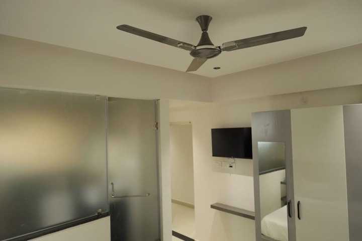 Room 10 of 51