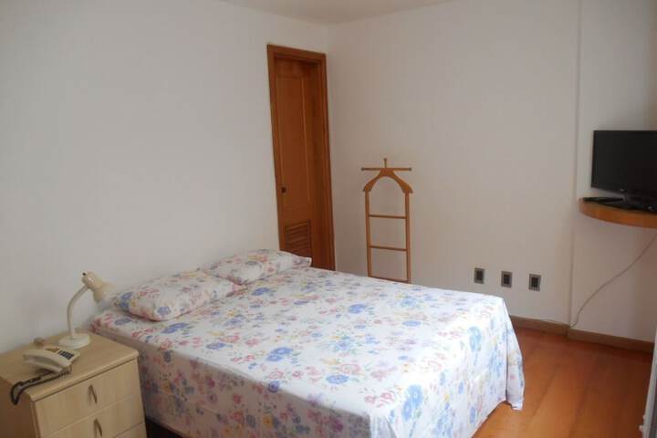 Room 2 of 16