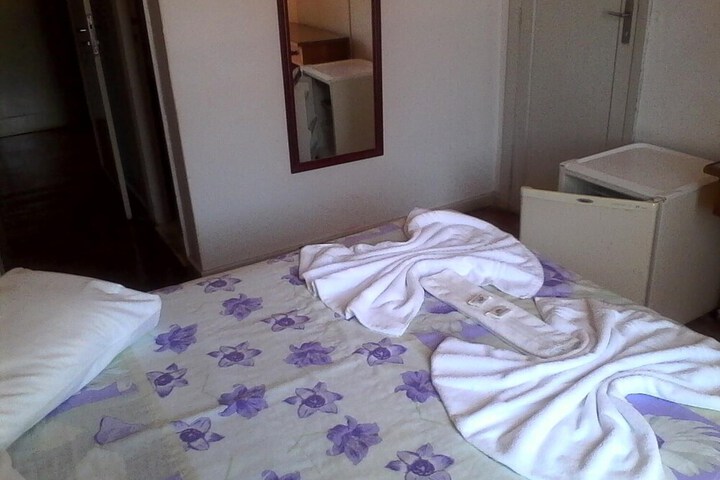 Room 14 of 35