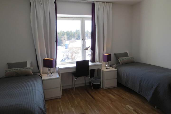 Room 10 of 34