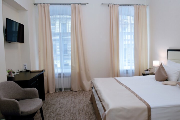 Room 11 of 41