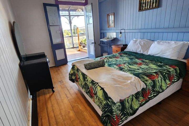 Room 5 of 21