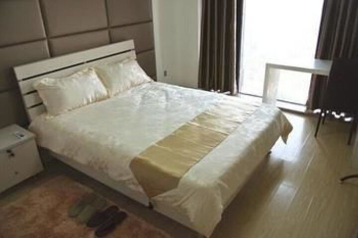 Room 12 of 40