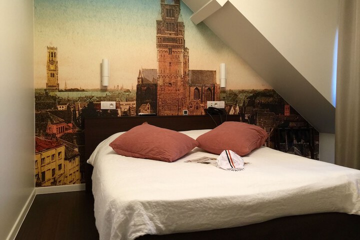 Room 14 of 62
