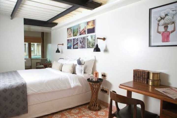 Room 8 of 41