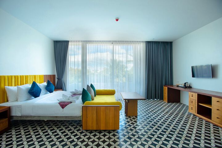 Room 15 of 44