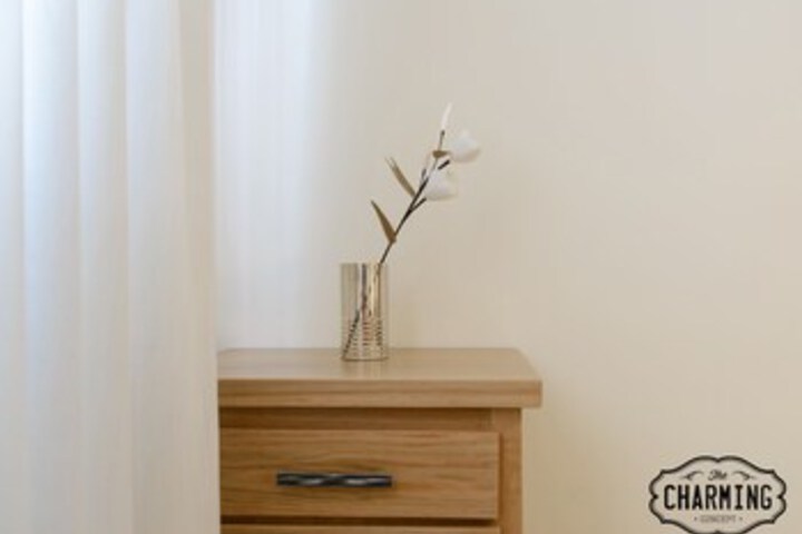 Room 9 of 18
