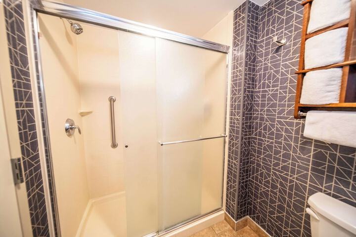 Bathroom shower