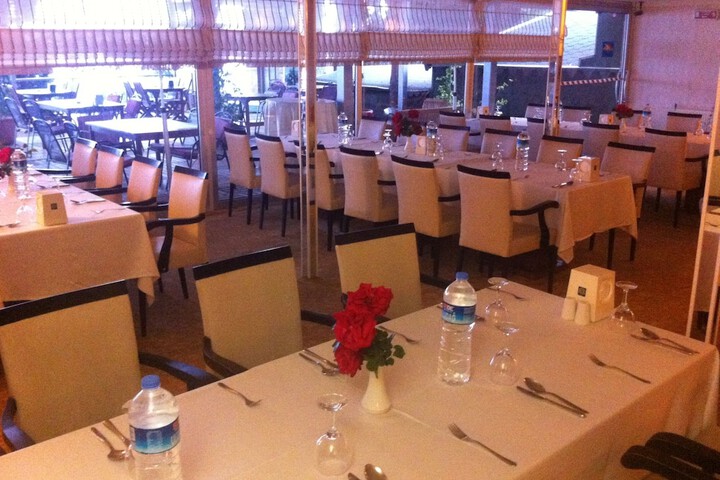 Ballroom/Hall 27 of 46