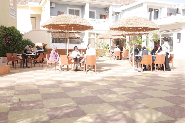 Dining 62 of 97
