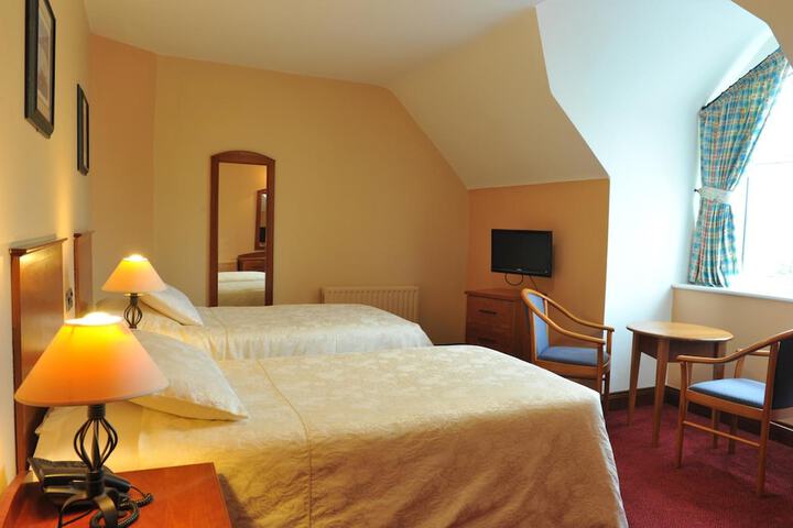 Room 18 of 35