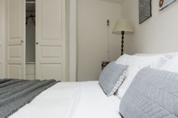 Room 5 of 21