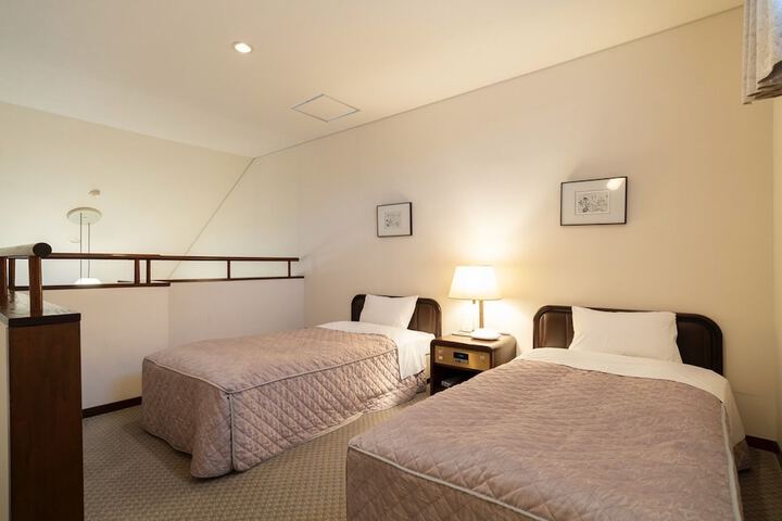 Room 21 of 178