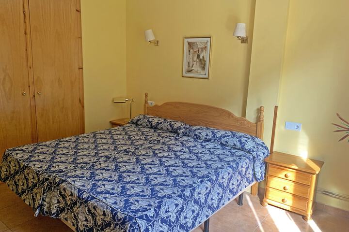 Room 7 of 36