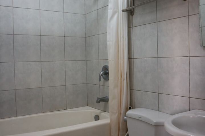Room 12 of 17