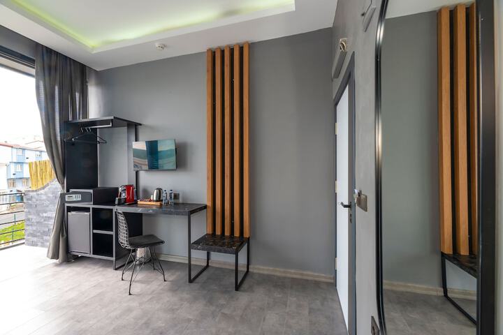 Room 15 of 60