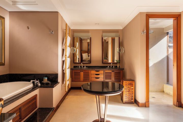 Room 76 of 183