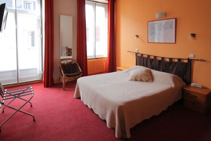 Room 17 of 64