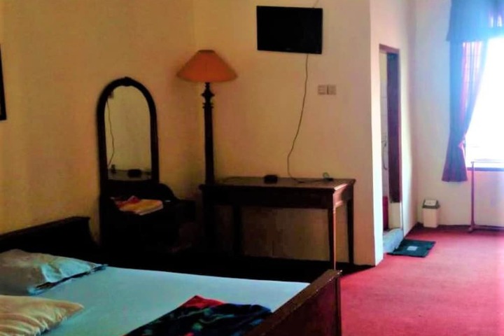 Room 10 of 36