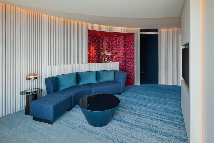 Room 34 of 118