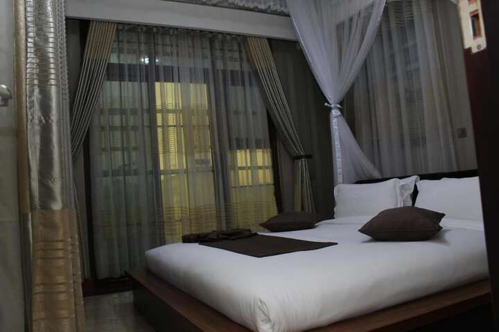 Room 17 of 61