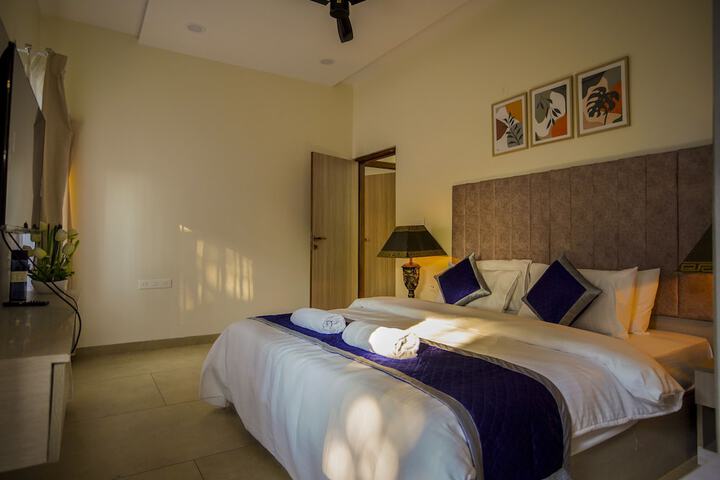 Room 14 of 53