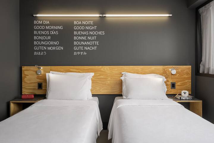 Room 3 of 41