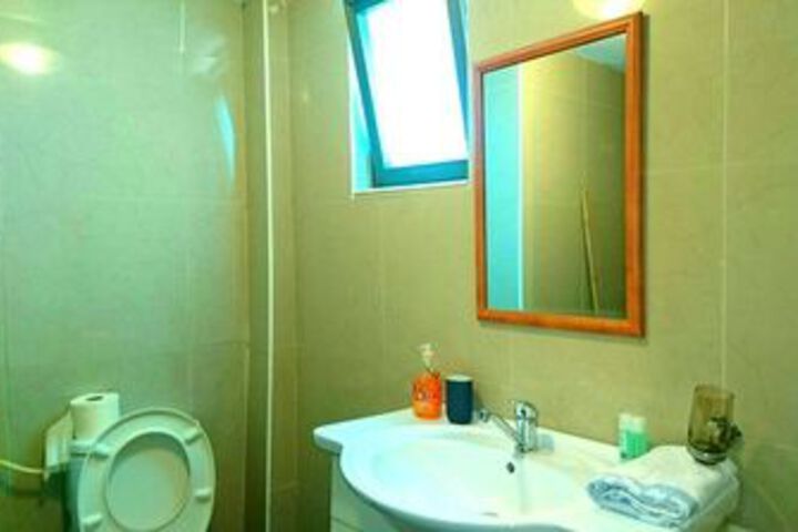 Room 15 of 133
